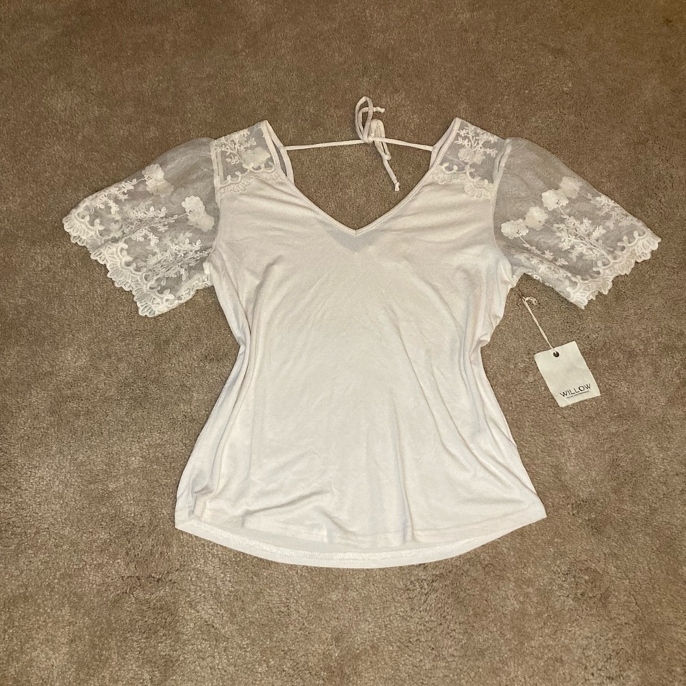 Cream Floral Lace Sleeve V-Neck Tie Back Womens Top Size Medium Willow